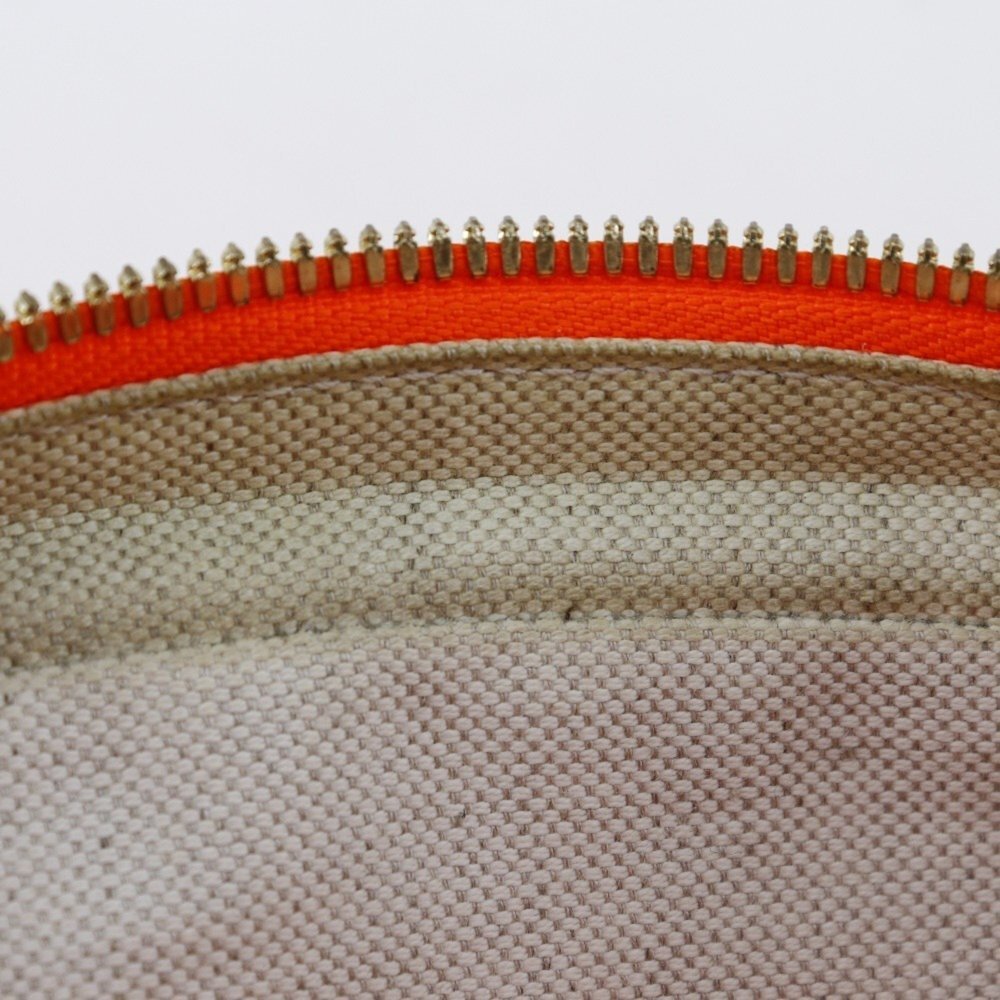 GUCCI Authentic Orange Leather Shoulder Bag - Picture 12 of 13